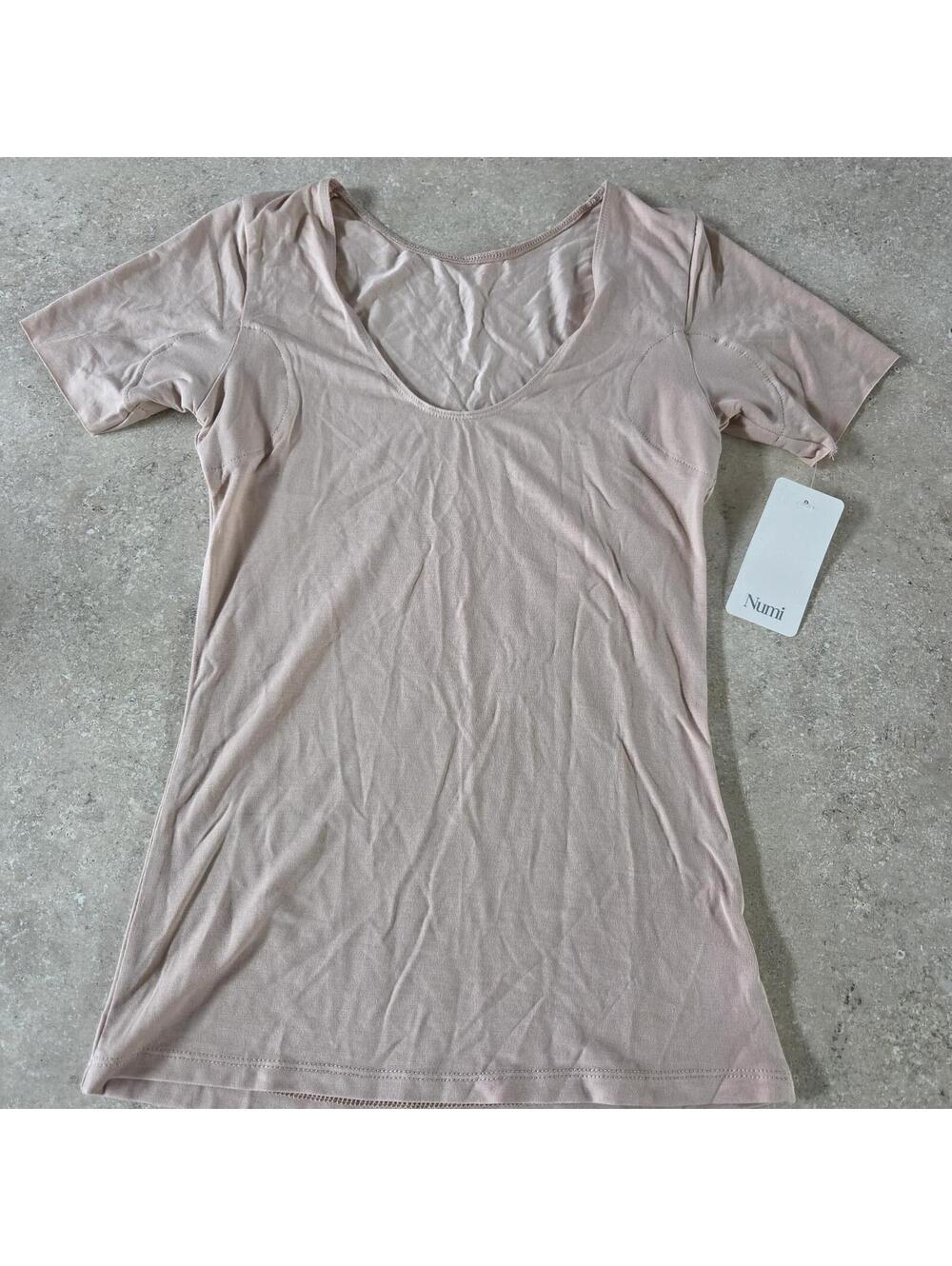 Nimi Women's Light Pink Short Sleeve Scoop Neck Shirt